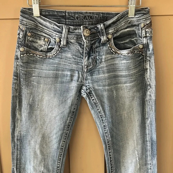 Grace in LA 27 Distressed Bootcut Jeans with Embellished Back Pockets Light Wash - Picture 2 of 12